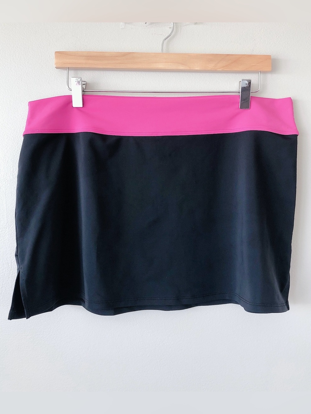 Lole Black Skirt with Pink Waistband Women's Active Skirt swimsuit coverup - Picture 2 of 12